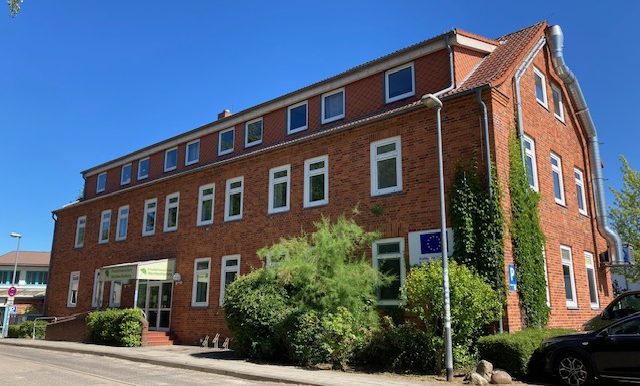 Bürogebäude Straßenseite
