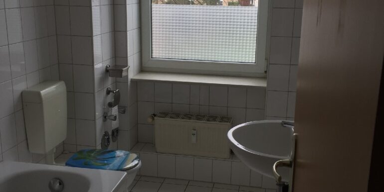 Wannenbad mit Fenster