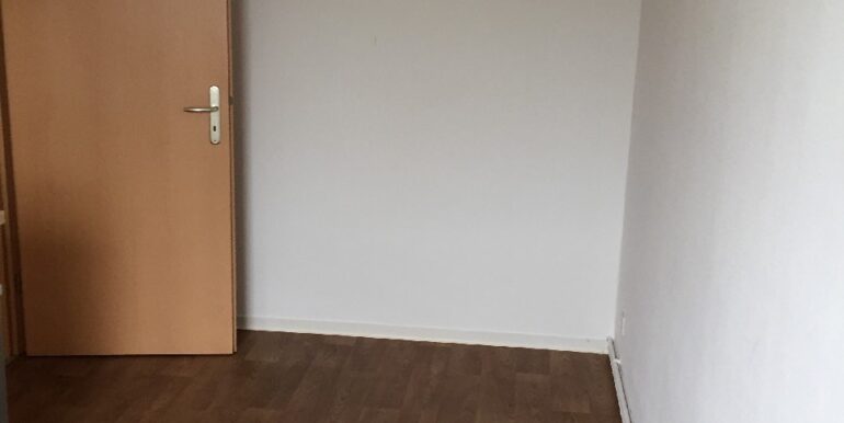 Küche mit Einbauküche