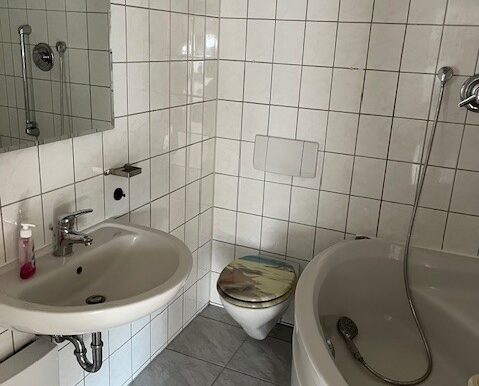 Kleines Wannenbad