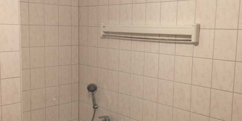 Wannenbad ohne Fenster