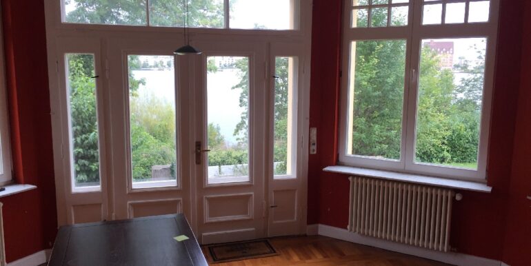 Büro mit Blick zum See