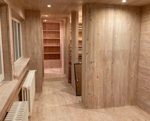 Archiv mit Möglichkeit eines Arbeitsplatzes