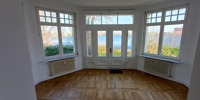 Büro mit Blick zum See