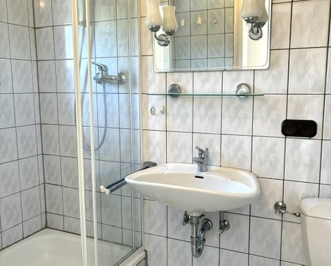 Duschbad im DG