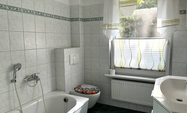 Wannenbad im EG