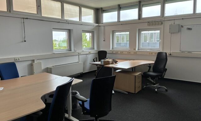 Büro/Labor Mitteltrackt