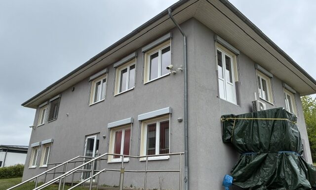 2. separates Bürogebäude